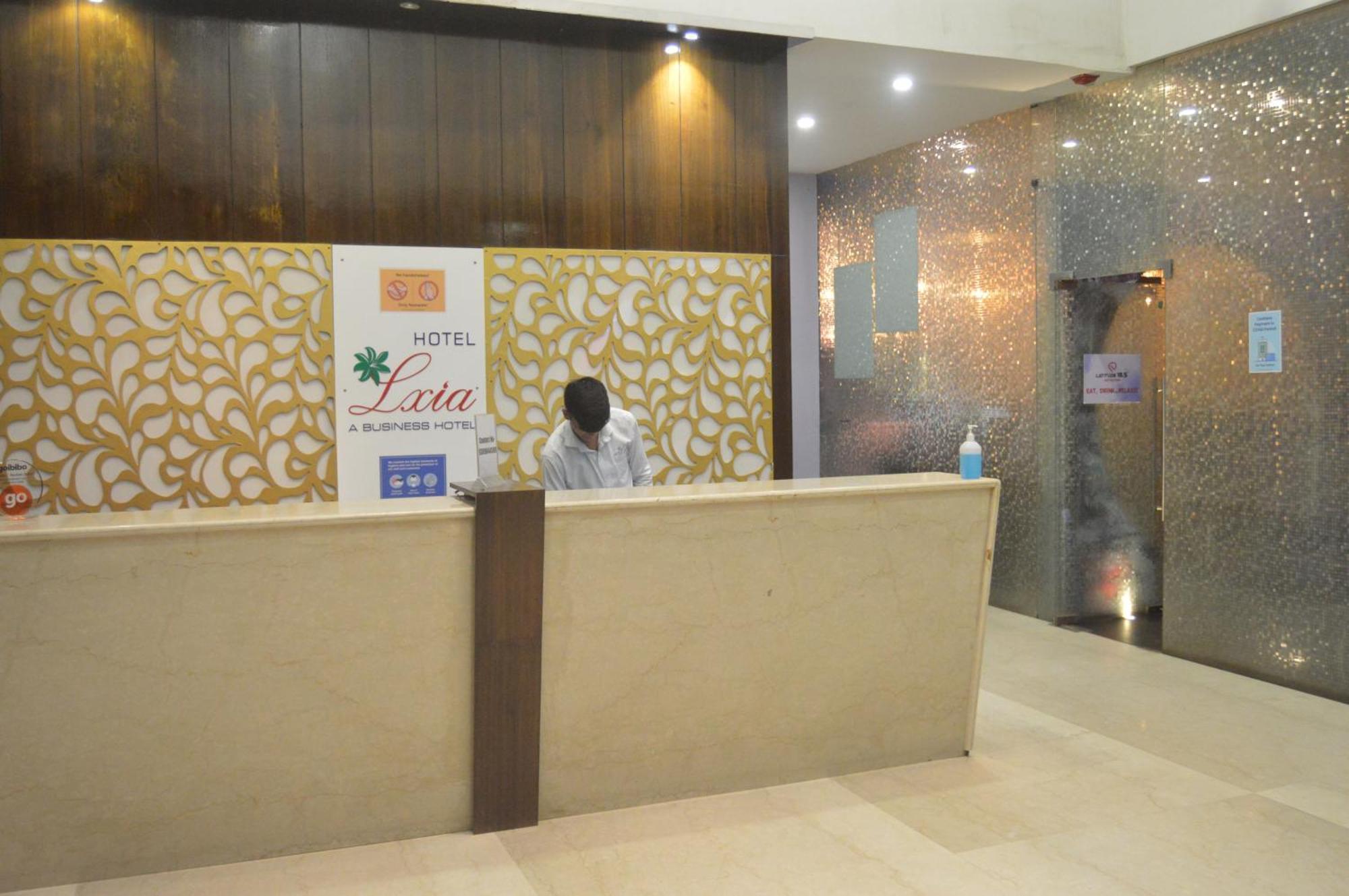 Hotel LXIA Hinjewadi - Indian Nationals Only Pimpri-Chinchwad Bagian luar foto