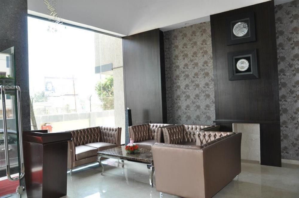 Hotel LXIA Hinjewadi - Indian Nationals Only Pimpri-Chinchwad Bagian luar foto