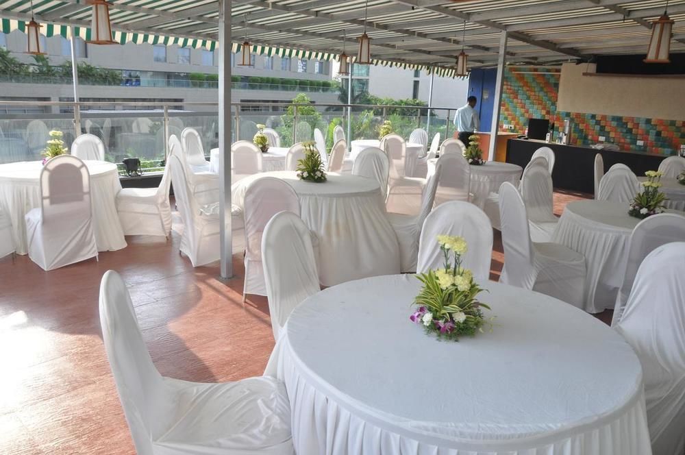 Hotel LXIA Hinjewadi - Indian Nationals Only Pimpri-Chinchwad Bagian luar foto