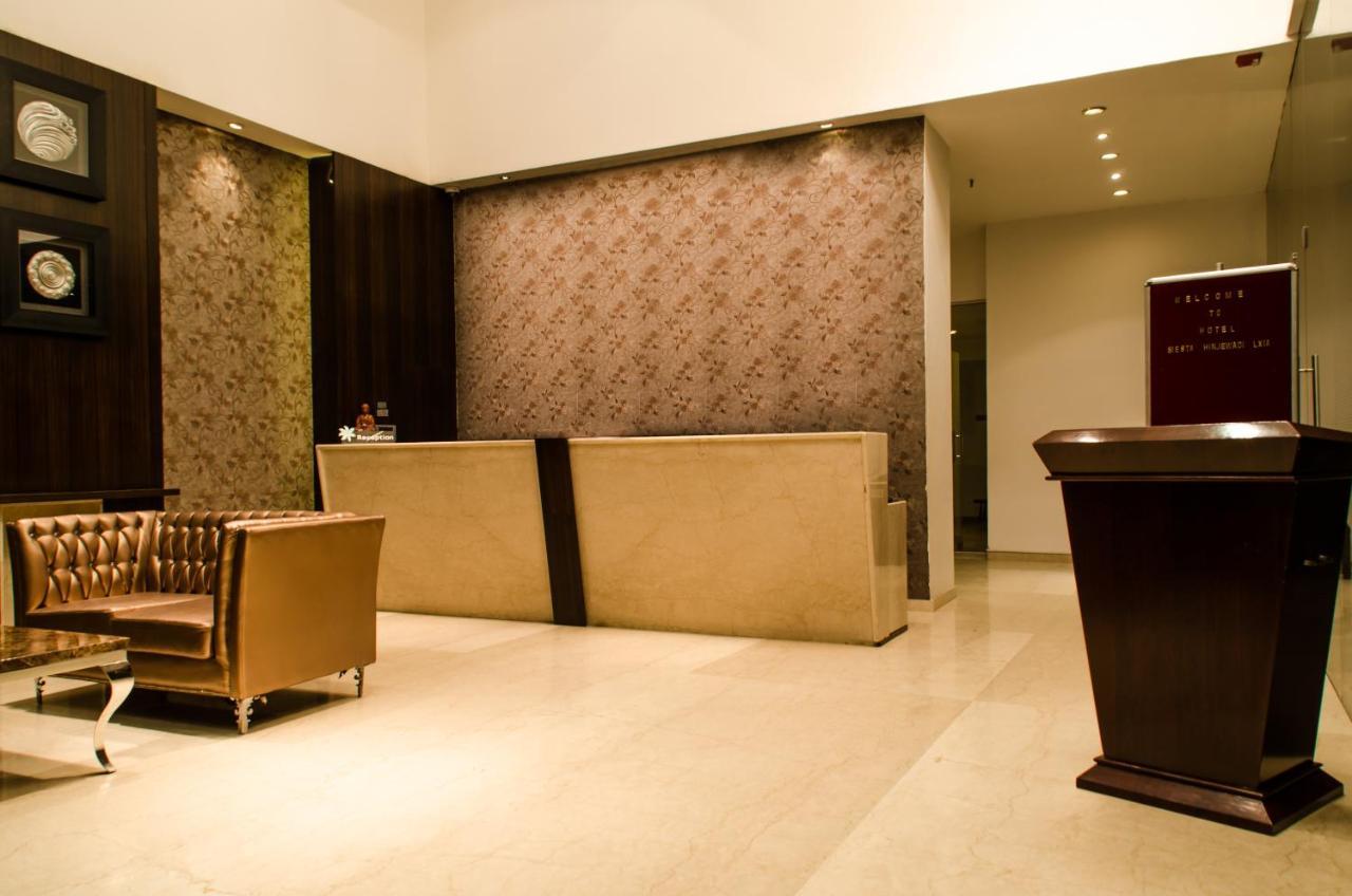 Hotel LXIA Hinjewadi - Indian Nationals Only Pimpri-Chinchwad Bagian luar foto